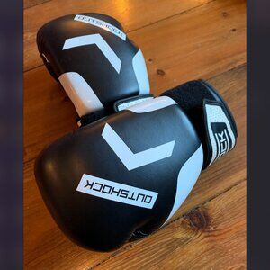 OUTSHOCK - Ergonomic Boxing Gloves - 120 Black & White - 10 oz